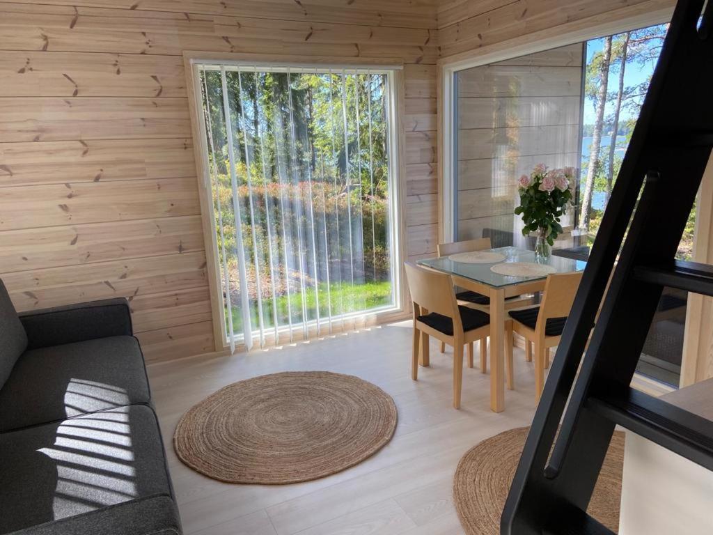 Villa Varis Кирконуми Екстериор снимка